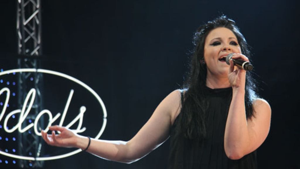 Anna-Kaisa Riitijoki Idolsin toisessa finaalissa.