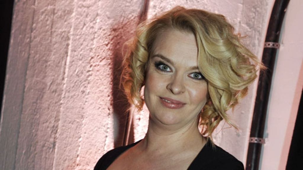 Näyttelijä Elina Knihtilä. (Kuva: Sari Gustafsson/Lehtikuva)