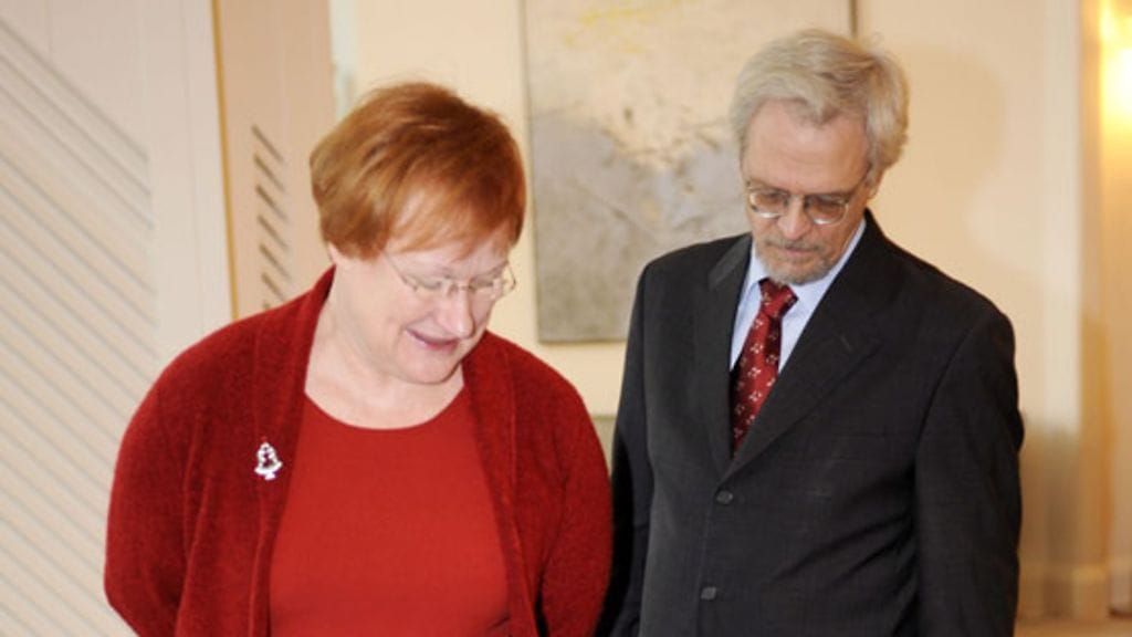 Tarja Halonen ja Pentti Arajärvi (Kuva: Martti Kainulainen/Lehtikuva)