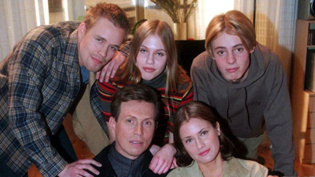 Salinien perhe Salkkareissa vuonna 1999. (Kuva: Matti Björkman/Lehtikuva)