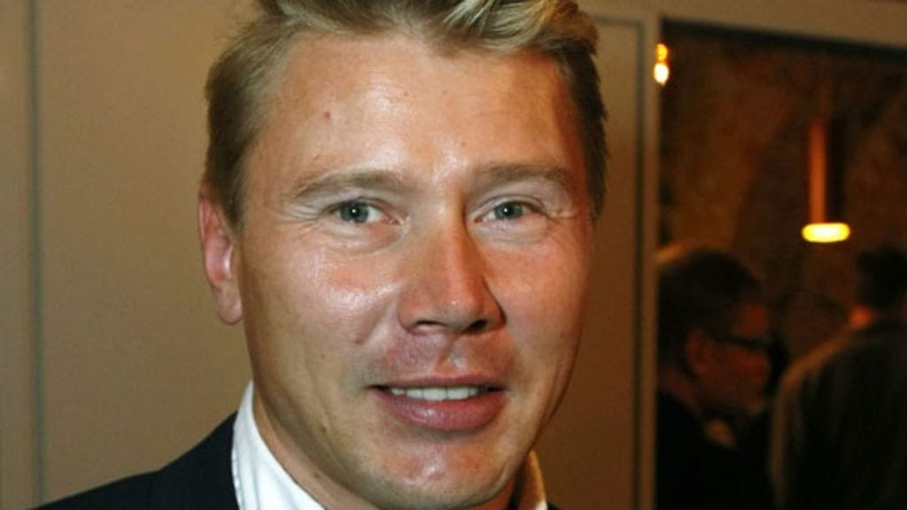 Mika Häkkinen ja valaistusalan liike yrittävät päästä sovintoon rahariidassa. (Kuva: Roope Salonen/Lehtikuva)