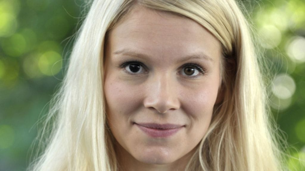 Pamela Tola nähdään draamasarjassa Vastaparit. Kuva: Lehtikuva.
