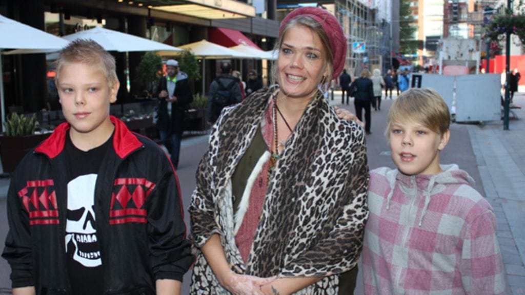 Vesa-Matti Loirin pojat Ukko ja Sampo. Kuvassa myös ex-vaimo Stina Toljander. (Kuva: Mikko Kormilainen/MTV Oy)