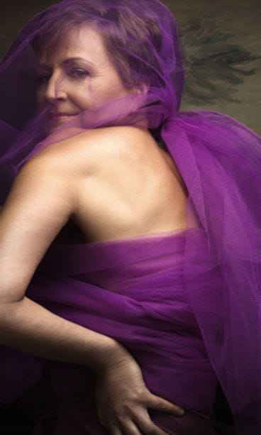 Anneli Jäätteenmäki upeassa Everyone is Art -kuvassa. (Kuva: Kira Gluschkoff)