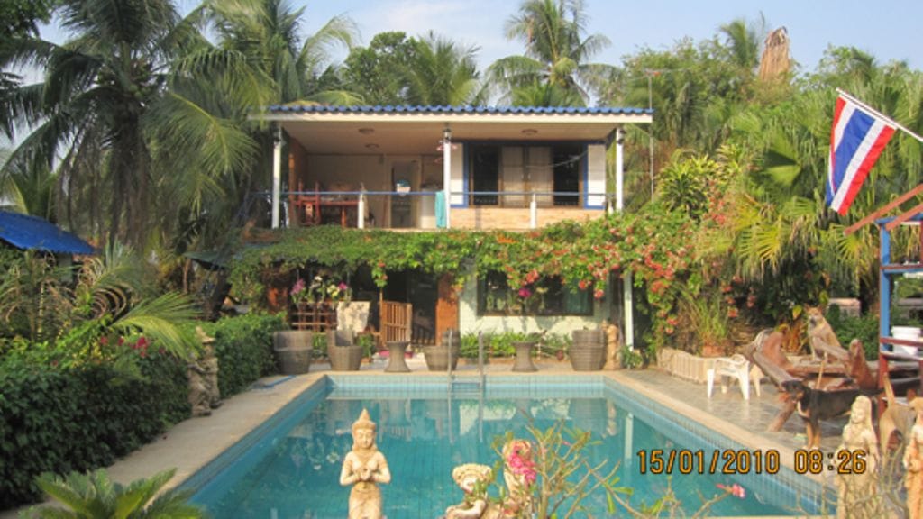 Lyly Rajala viihtyy Thaimaassa.