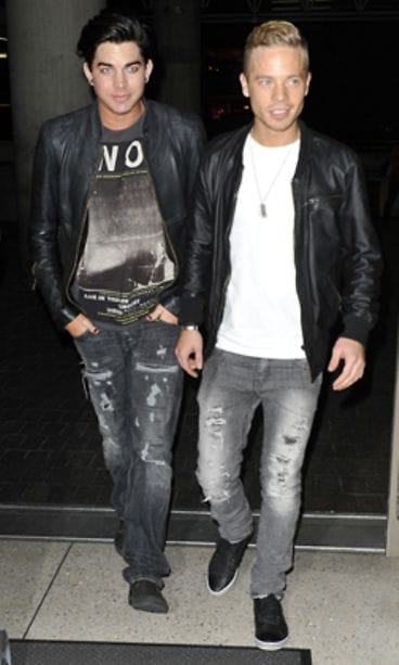 Adam Lambert ja Sauli Koskinen Los Angelesin lentokentällä.