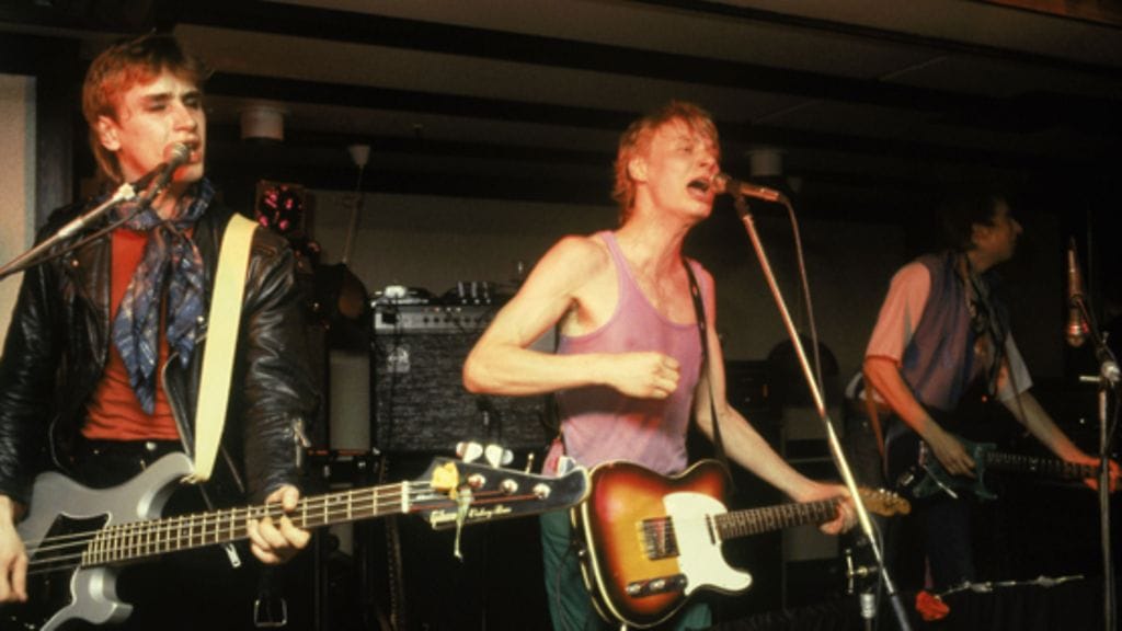 Sielun Veljet maaliskuussa 1983. Keskellä laulaja-kitaristi Ismo Alanko.