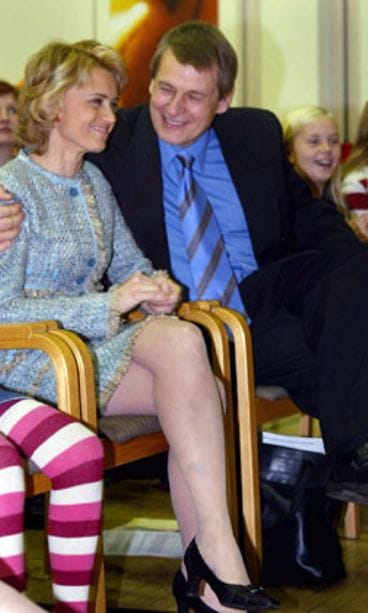 Kristillisdemokraattien vastavalittu puheenjohtaja Päivi Räsänen miehensä Niilon kanssa vuonna 2004