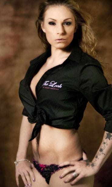 Suomen seksikkäin tavis –kilpailun vuonna 2008 voittanut Mira Villman.