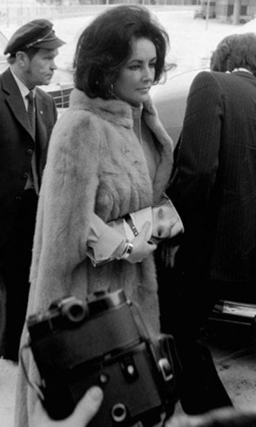 Elizabeth Taylor vieraili Suomessa vuonna 1975.