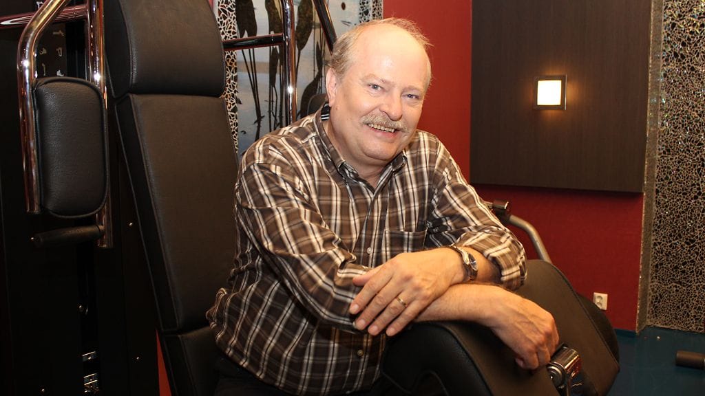 Näyttelijä Jarmo Koski nähdään MTV3:n Salatut elämät -sarjassa talonmies Seppo Taalasmaana.