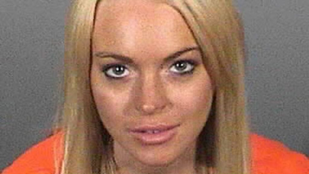 Lindsay Lohanin matka vankilaan. (Kuva: Wireimage)