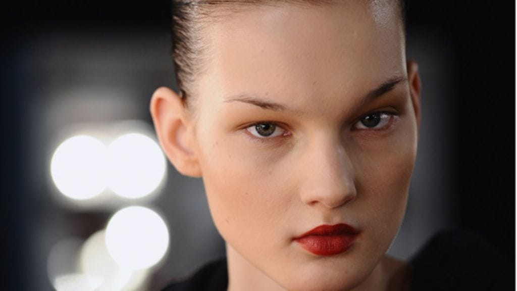 Kirsi Pyrhönen poseeraa jälleen Voguen. (Kuva: Getty/All Over Press)