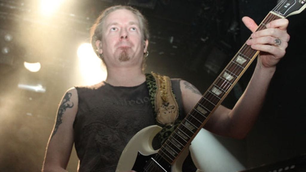 Mikko Linde Lindström kihlautui. Kuva: MTV3