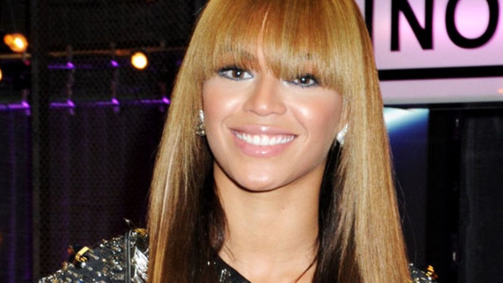Beyonce näyttäytyi uudessa hiustyylissä.