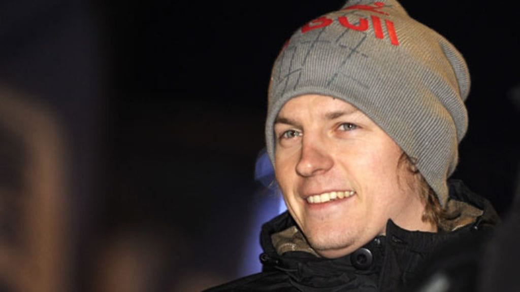 Kimi Räikkönen sai patsaan Kiinaan. (Kuva: Lehtikuva)