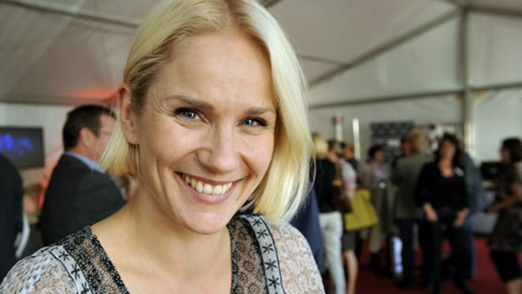 Laura Malmivaara on seurustellut uuden miehensä kanssa pari vuotta.