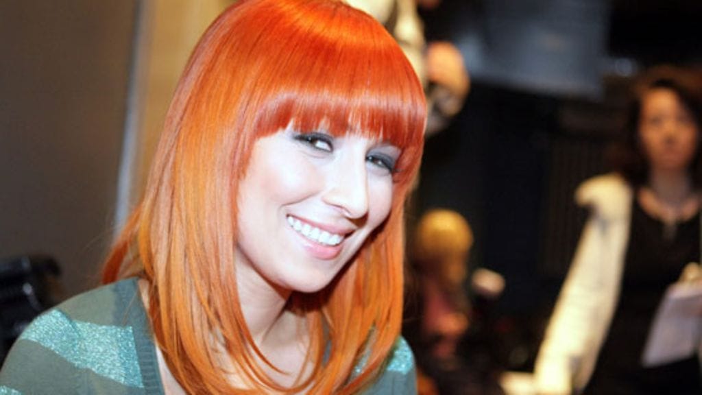 Rakel Liekki järjestää taidenäyttelyn. (Kuva: Lehtikuva)