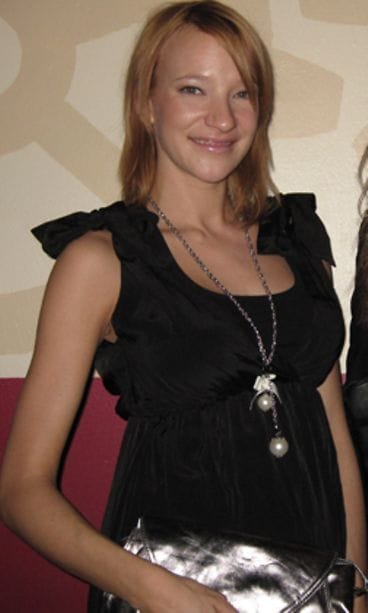 Janika Nieminen odottaa esikoistaan.