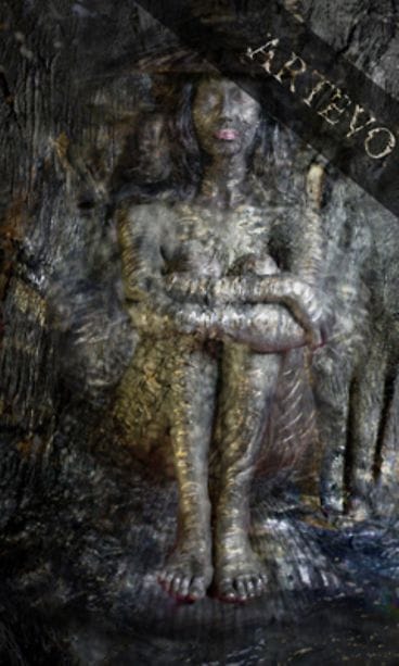 Noora Hautakangas Vesa Kivisen teoksessa