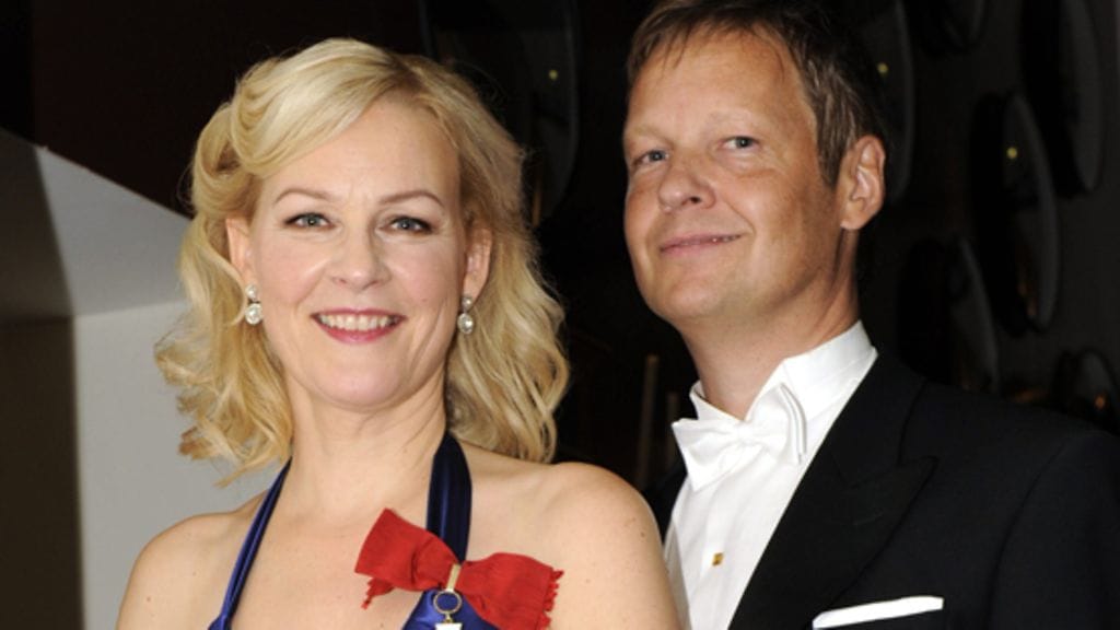 Eva Biaudet ja Thomas Forsström Linnan juhlien jatkoilla.