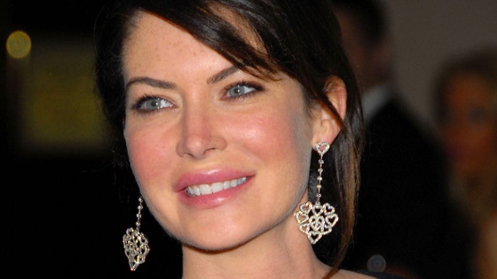 Lara Flynn Boyle on myös käynyt lukuisissa kauneusleikkauksissa.