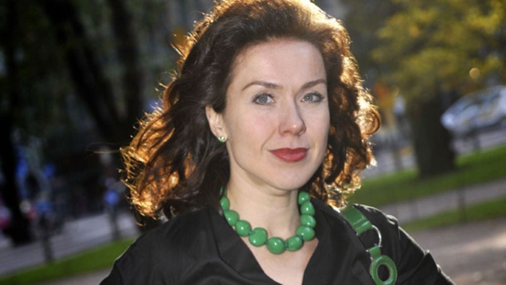 Lisa Sounio ei aavistanut, että hänen Linnan juhlapukunsa aiheuttaisi hälyä.