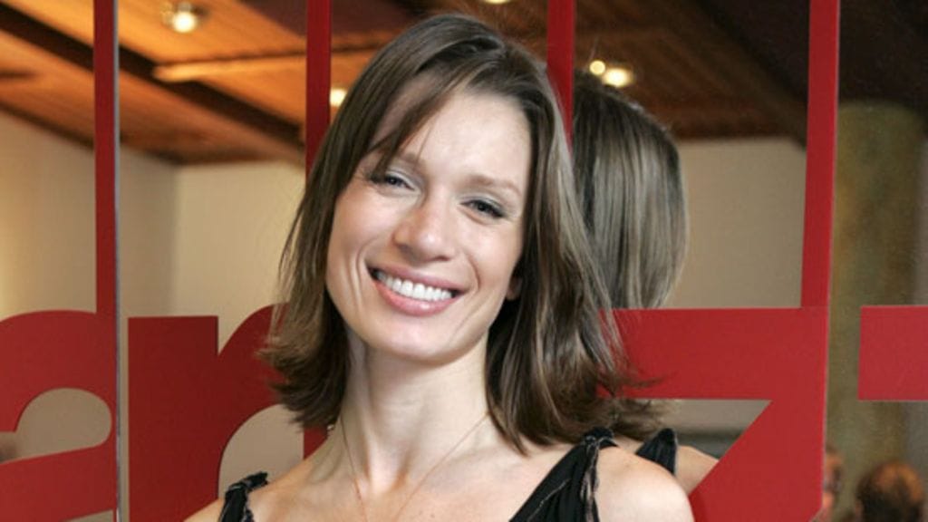 Angelika Kallio ryhtyi kiinteistönvälittäjäksi. (Kuva: Lehtikuva)