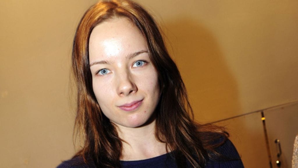 Lukioikäinen Henna Tanskanen esitti Salatuissa elämissä Aamua 2000-luvun alussa.