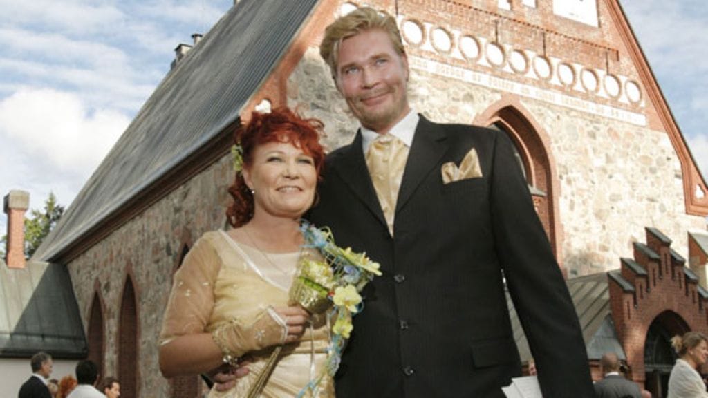 Virve Rosti ja Juha Arikoski avioituivat syksyllä 2006. (Kuva: Lehtikuva)