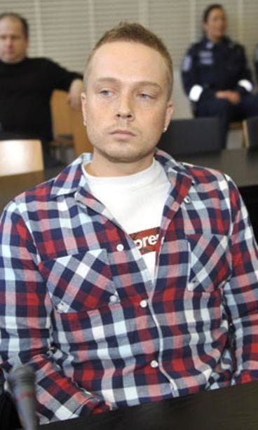 Pikku Gee eli Henri Vähäkainu oikeudessa 10. maaliskuuta (Kuva: Jussi Nukari/Lehtikuva)