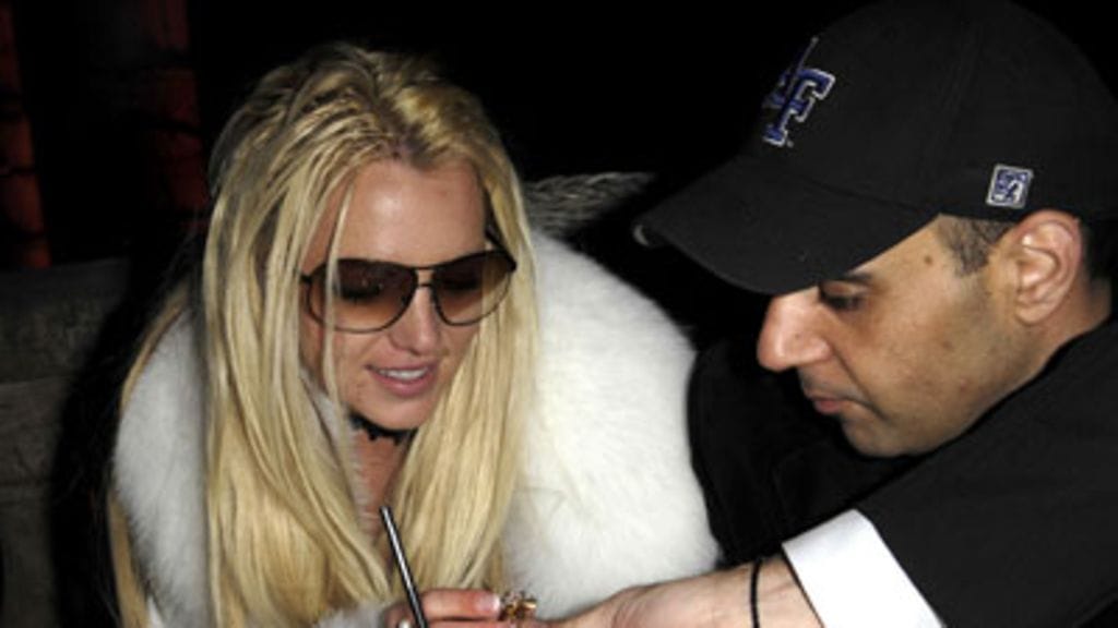 Britney Spears juhli ystävänsä Sam Luftin kanssa (Kuva: Toby Canham/Getty Images)