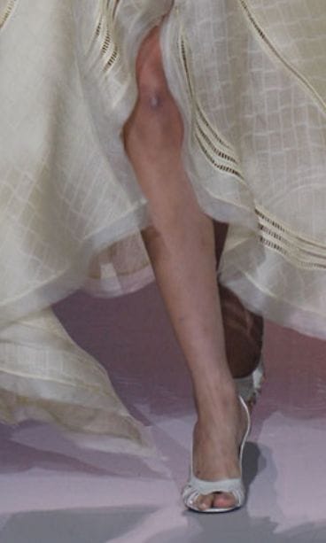 Suvi Koponen Zac Posenin näytöksessä (kuva: Wire Images/All Over Press)