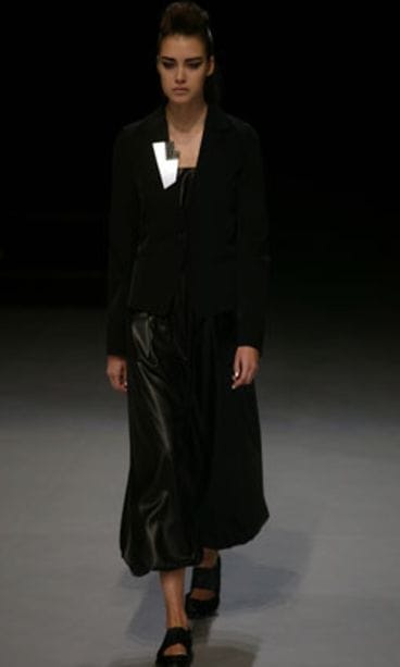 Mia Frilander Issey Miyaken mallina (Kuva: Wire Images/All Over Press)