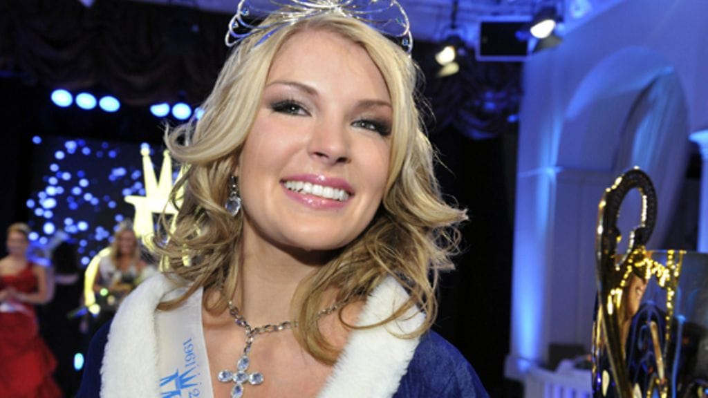 Pia Pakarinen on uusi Miss Suomi.