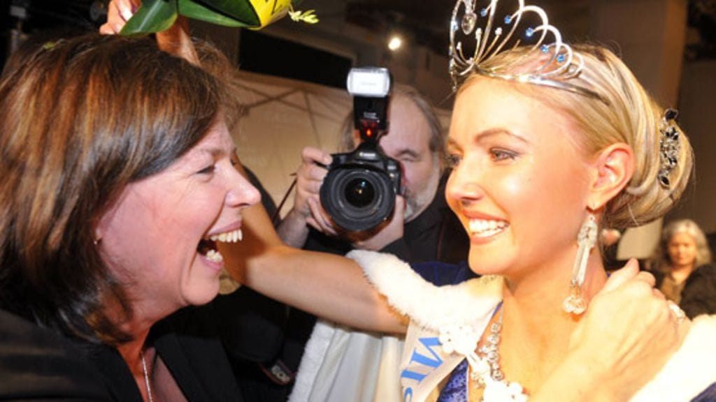 Essi ja Sari Pöysti (Kuva: Jussi Nukari/Lehtikuva)