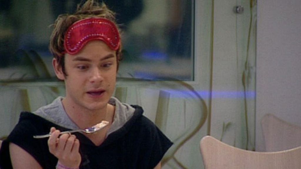 BB-Niko puhuu alkoholin käytöstään. (Kuva: Subtv)