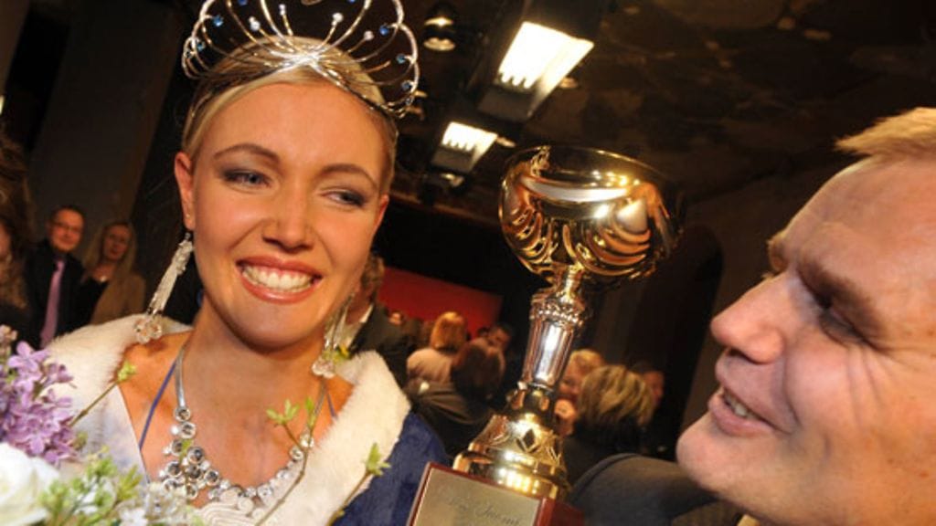 Essi ja Timo Pöysti (Kuva: Jussi Nukari/Lehtikuva)