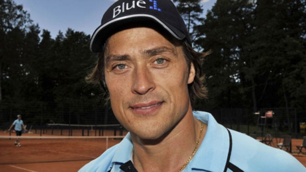 Teemu Selänne on avokätinen tarjoaja. (Kuva: Lehtikuva)