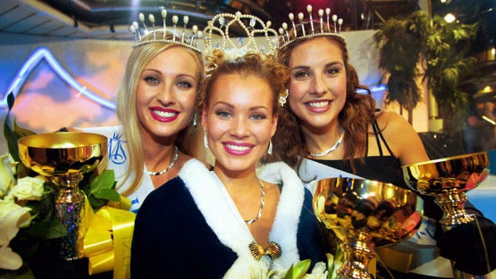 Miss Skandinavia 1999 -voittajakolmikko: Vanessa Forsman, Saija Palin, Anette Oldenborg. Kuva: Markku Ulander / Lehtikuva / ri.