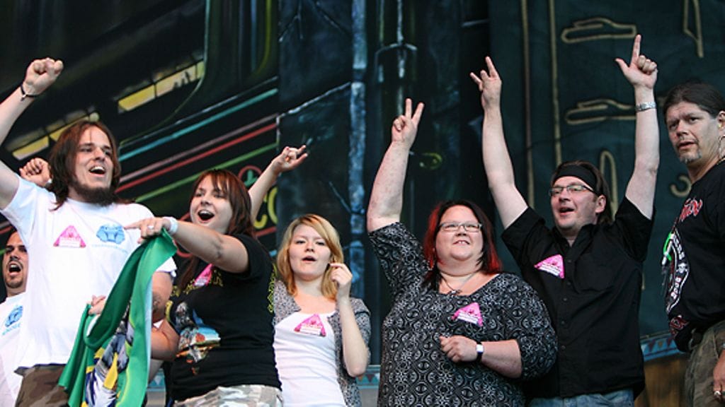 Iron Maidenin faneja Helsingissä 2008 (Kuva: Tomi Natri)
