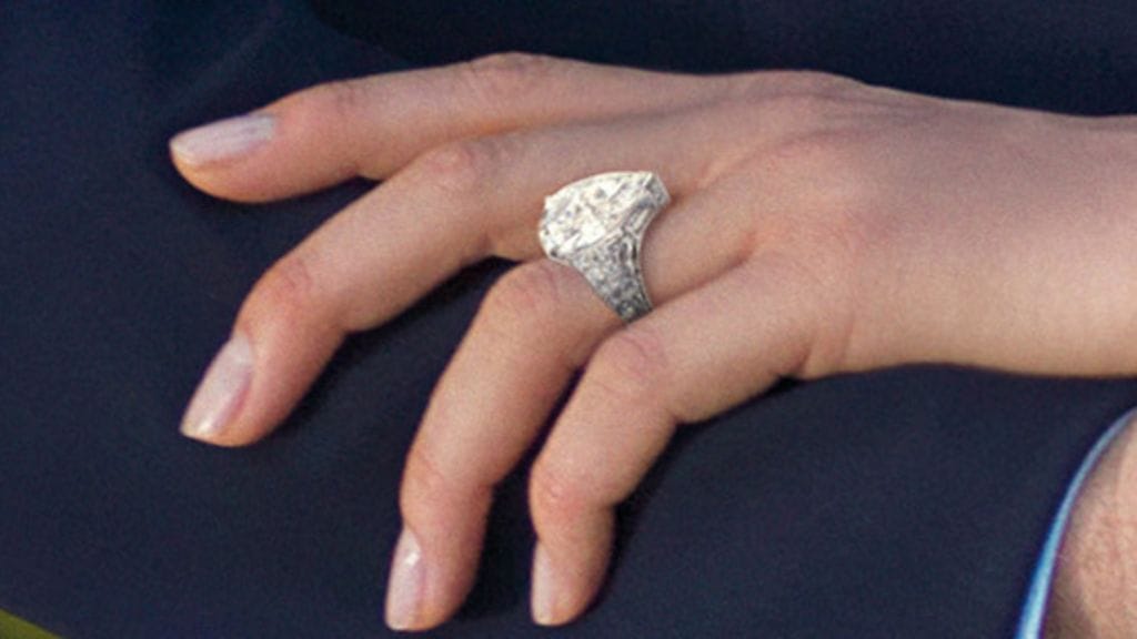 Monacon prinssi Albert ja Charlene Wittstock kihlasormus (EPA)