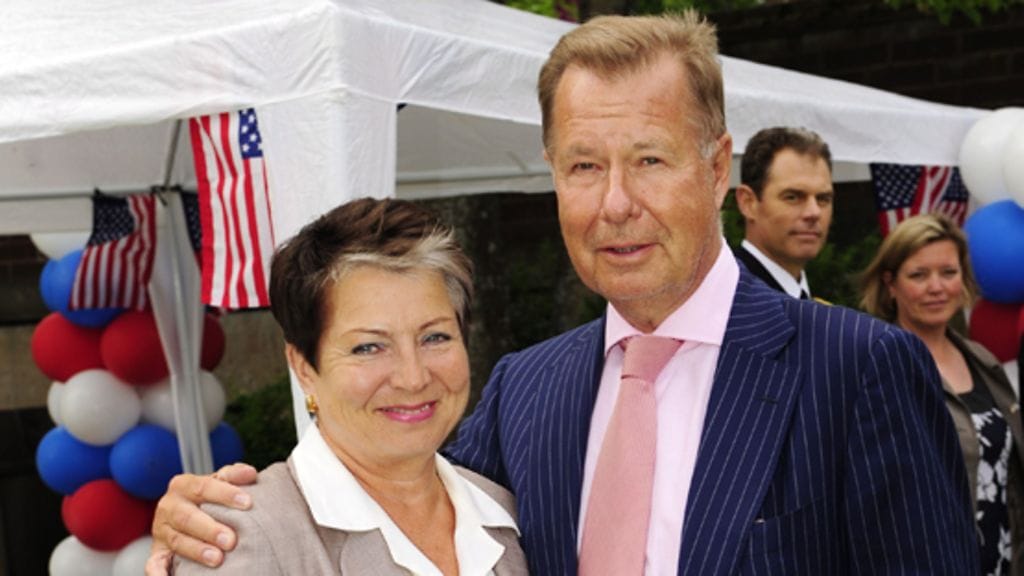 Sinikka Mönkäre ja Juha Laisaari (kuva:Lehtikuva)