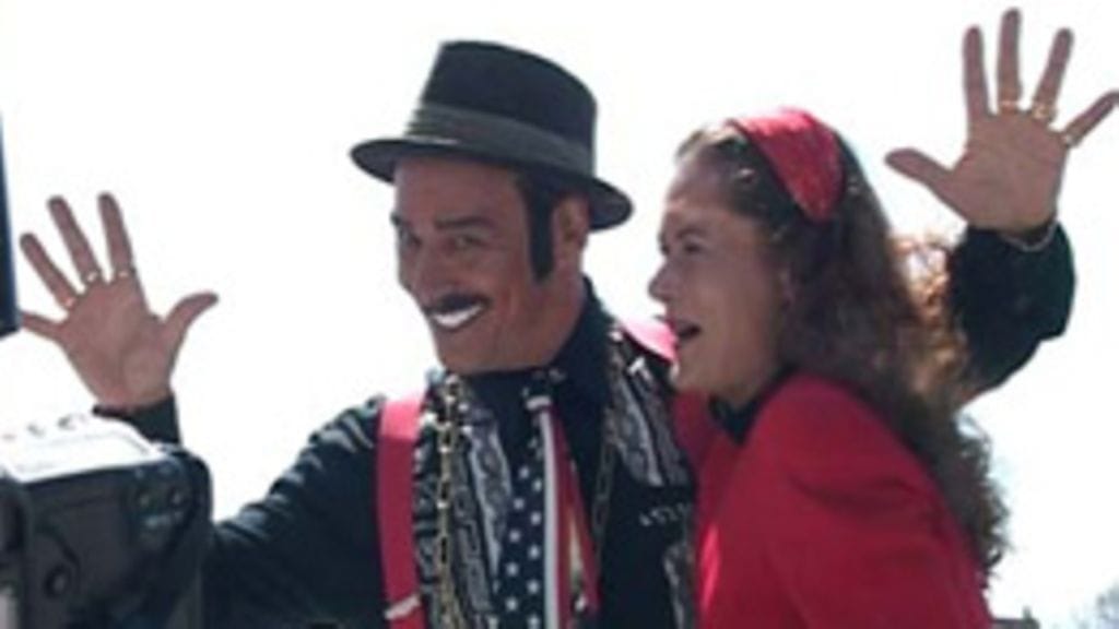 Entinen viisutähti hurmaa Manne-tv:ssä!