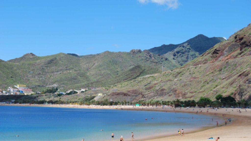 Teneriffa hemmottelee auringonpalvojia, Espanja.