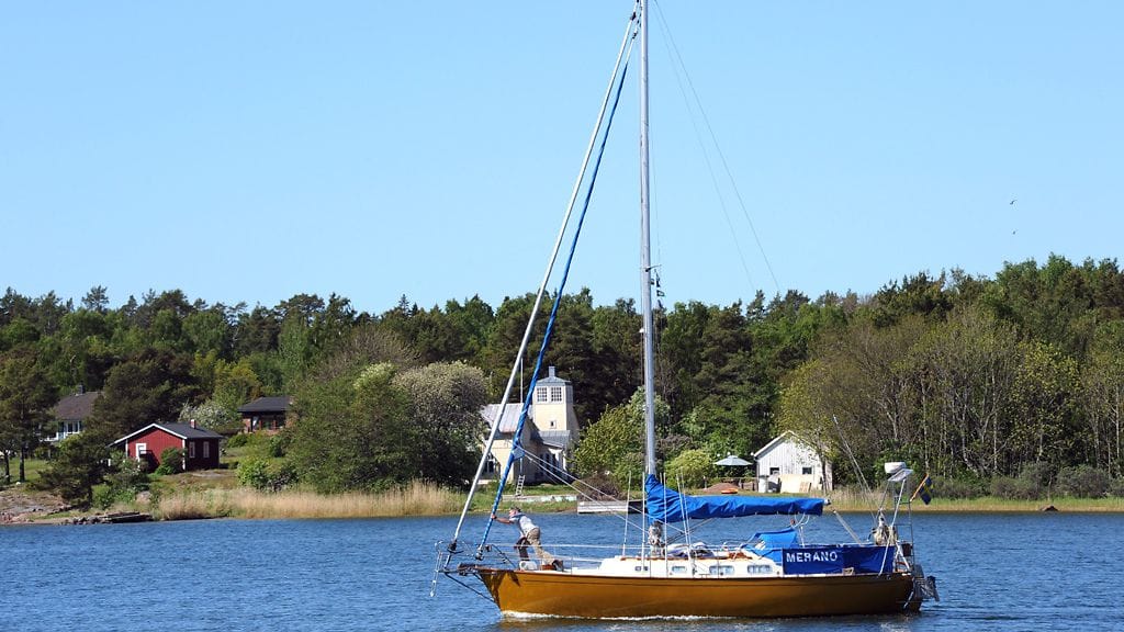 Poliisitarkastaja Heikki Ihalainen uskoo, että nousukauden myötä veneilyn suosio kääntyy taas kasvuun. Kuvituskuvaa.