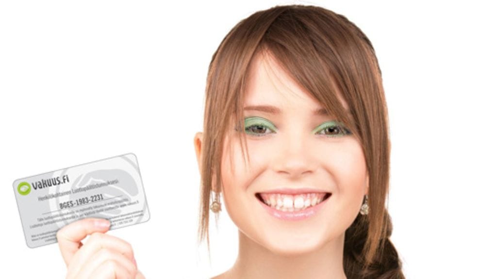 Saat henkilökohtaisen luottopäätöstunnuksen sähköpostitse, jonka avulla välittäjä tai vuokranantaja voi kohdistaa takuuvuokrarahoituksesi vuokrattavaan asuntoon.