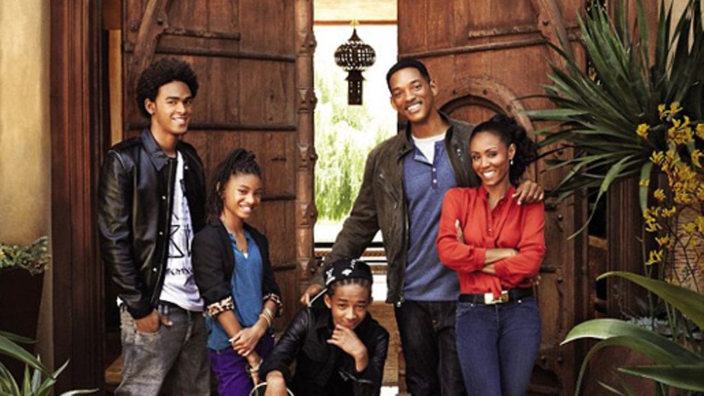 Will Smith perheineen ihastuttavan asuntona edustalla.