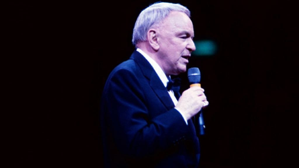 Sinatra kuvattuna Italiassa 80-luvulla. Kuva: Splash.