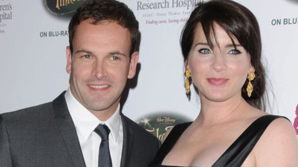 Miller ja Hicks ostivat talon vuonna 2009 1,2 miljoonalla eurolla.